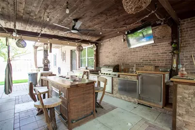 1806 Old Oak Drive, Arlington, TX 76012 - Photo 23