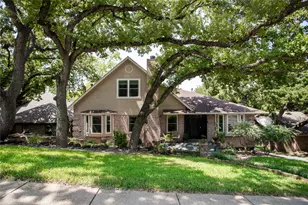 1806 Old Oak Dr, Arlington, TX 76012 - Photo 1