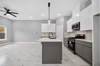 2366 Usman Drive, Irving, TX 75062 - Photo 11