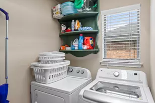 628 E Sheila Cir, Joshua, TX 76058 - Photo 17