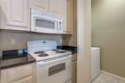 713 Grainger Street #201, Fort Worth, TX 76104 - Photo 5