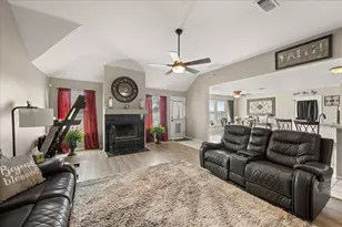 697 Co Rd 1304, Bridgeport, TX 76426 - Photo 11