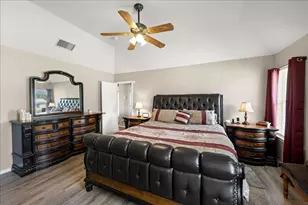 697 Co Rd 1304, Bridgeport, TX 76426 - Photo 25