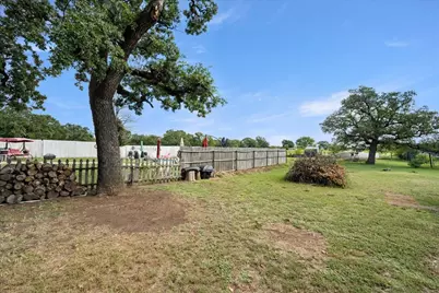 697 County Road 1304, Bridgeport, TX 76426 - Photo 37