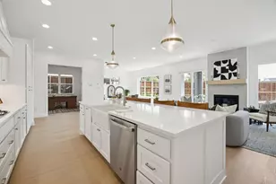 9348 Charlie Ln, Dallas, TX 75238 - Photo 5