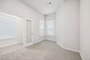 3925 Allred Dr, Heartland, TX 75114 - Photo 3