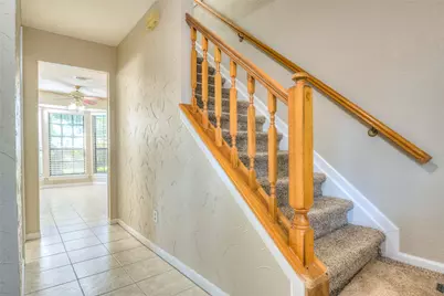 610 Valley Mills Drive, Arlington, TX 76018 - Photo 9