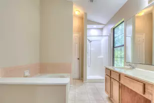 610 Valley Mills Dr, Arlington, TX 76018 - Photo 27