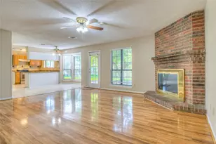 610 Valley Mills Dr, Arlington, TX 76018 - Photo 17