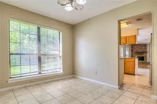 610 Valley Mills Dr, Arlington, TX 76018 - Photo 19