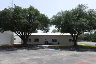 2005 Tile Factory Rd, Palestine, TX 75801 - Photo 1