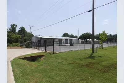 2005 Tile Factory Road, Palestine, TX 75801 - Photo 39