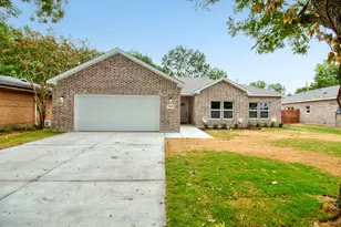 1015 Holiday Dr, Sherman, TX 75090 - Photo 1