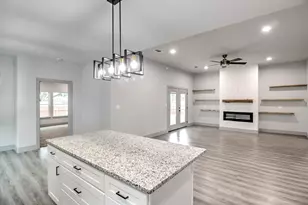 1015 Holiday Dr, Sherman, TX 75090 - Photo 13