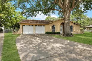 7529 Susan Ct, North Richland Hills, TX 76180 - Photo 1