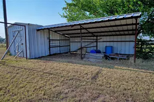 1740 Oakshores Rd, Nocona, TX 76255 - Photo 23