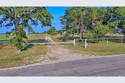 1740 Oak Shores Road, Nocona, TX 76255 - Photo 13
