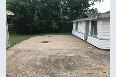 212 Barry Lane, Lancaster, TX 75146 - Photo 3