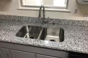 212 Barry Ln, Lancaster, TX 75146 - Photo 15