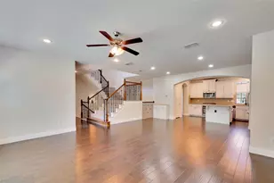 7315 Venice Dr, Grand Prairie, TX 75054 - Photo 9