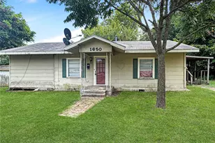 1650 E Polk St, Paris, TX 75460 - Photo 1