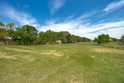 9425 Dripping Springs Road, Denison, TX 75021 - Photo 35
