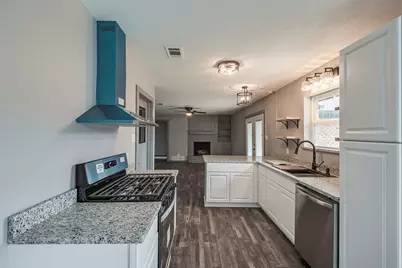 1710 Brooks Drive, Arlington, TX 76012 - Photo 11