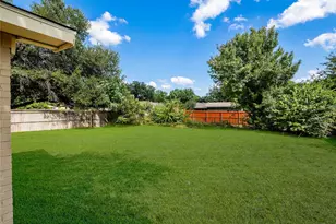 326 Bluebonnet Trail, Garland, TX 75043 - Photo 23