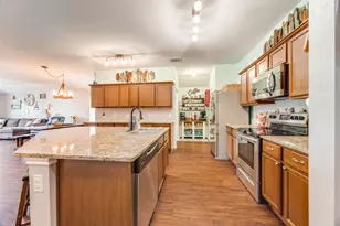 1011 Riverstone Trl, Princeton, TX 75407 - Photo 9