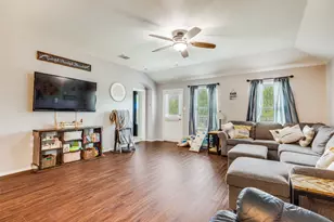 1011 Riverstone Trl, Princeton, TX 75407 - Photo 5