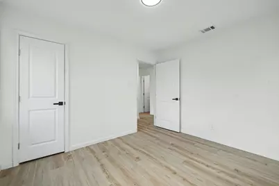 11446 Lippitt Avenue, Dallas, TX 75218 - Photo 23