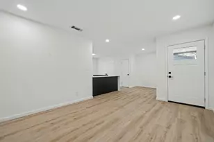 11446 Lippitt Ave, Dallas, TX 75218 - Photo 13