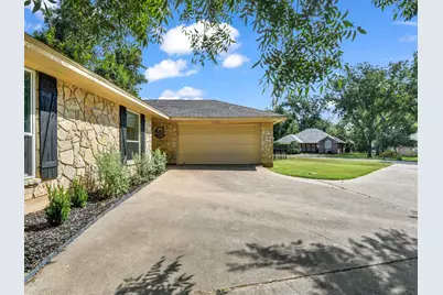 6103 Prospect Hill Drive, Granbury, TX 76049 - Photo 3