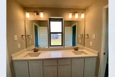 400 Devonshire Drive, Greenville, TX 75401 - Photo 31