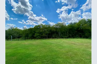 400 Devonshire Drive, Greenville, TX 75401 - Photo 3