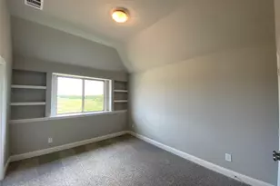 400 Devonshire Dr, Greenville, TX 75401 - Photo 33