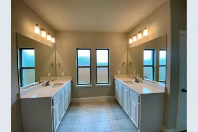 400 Devonshire Drive, Greenville, TX 75401 - Photo 21