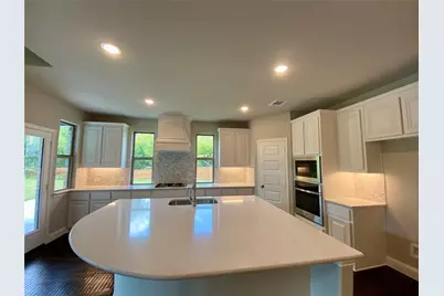 400 Devonshire Drive, Greenville, TX 75401 - Photo 11