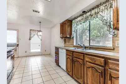 1807 Eldora Court, Richardson, TX 75081 - Photo 3