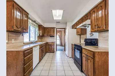 1807 Eldora Court, Richardson, TX 75081 - Photo 5