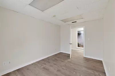 10098 Royal Lane, Dallas, TX 75238 - Photo 25