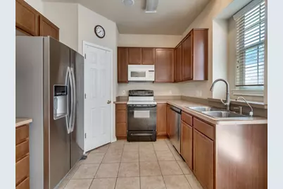 8016 Ederville Circle, Fort Worth, TX 76120 - Photo 9