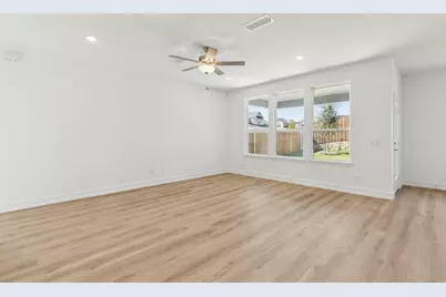 3900 Lynx Court, Little Elm, TX 75068 - Photo 5