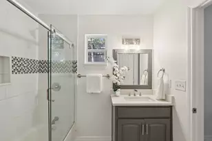 1107 S Waverly Dr, Dallas, TX 75208 - Photo 17