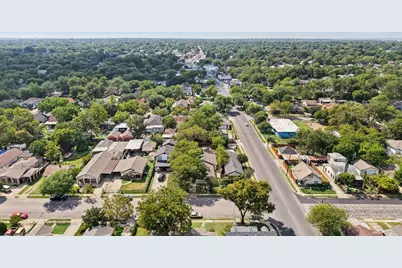 1107 S Waverly Drive, Dallas, TX 75208 - Photo 33
