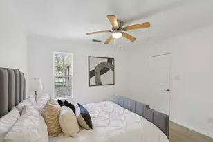 1107 S Waverly Dr, Dallas, TX 75208 - Photo 15