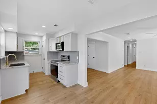 5920 Keeneland Pkwy, Dallas, TX 75211 - Photo 5