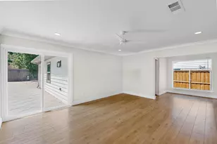 5920 Keeneland Pkwy, Dallas, TX 75211 - Photo 3