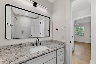 5920 Keeneland Pkwy, Dallas, TX 75211 - Photo 15