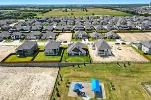 1012 Emerald Trce Dr, Justin, TX 76247 - Photo 35